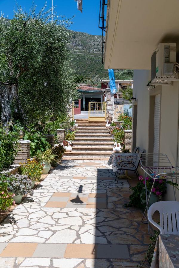 Lambrini Studios Parga Exterior foto